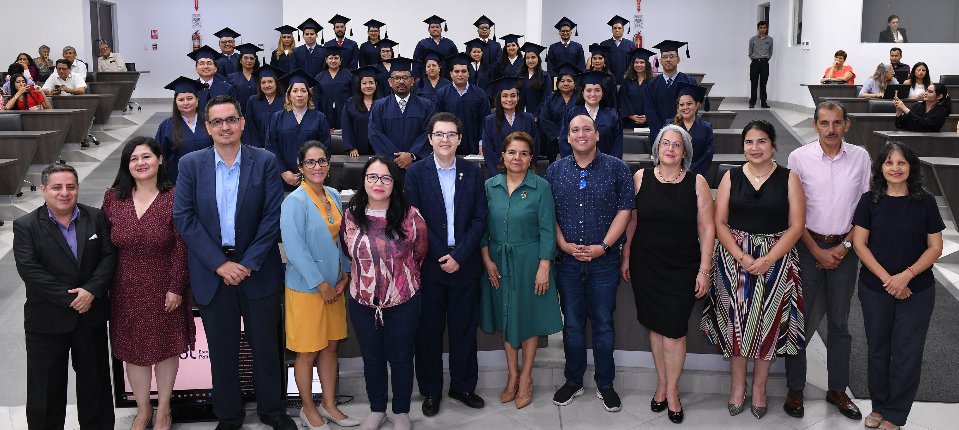 Ceremonia de clausura del Diplomado Gestión de los Analistas